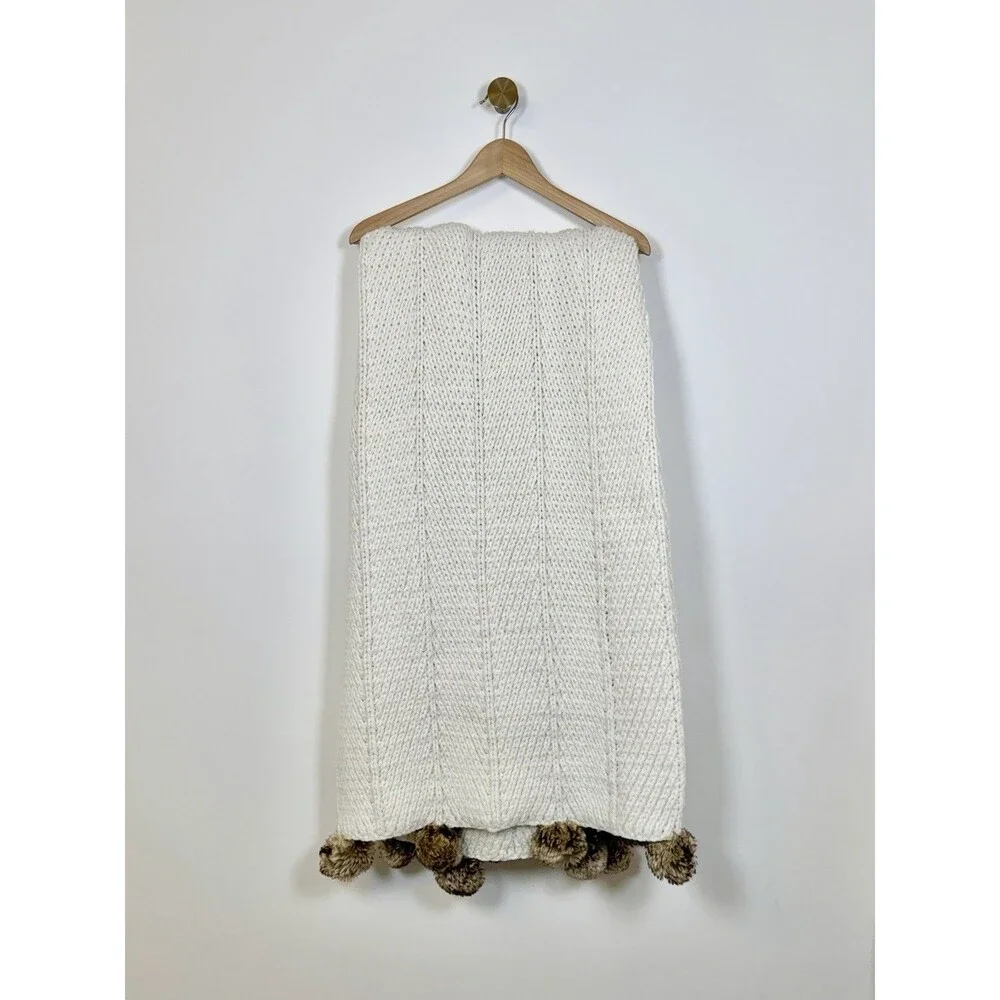 Pottery Barn White Chunky Knit Faux Fur Pom Pom Trim Throw Blanket 50”x60”